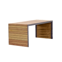 Обеденный стол для дачи "Arngeir" Обеденный стол для дачи "Arngeir"